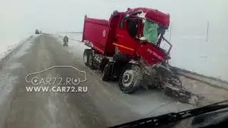 8 грузовиков в массовом ДТП!