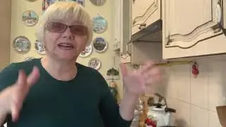 Испекла пирог  с капустой и яйцом…