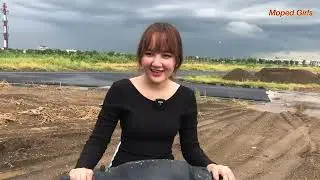Girl Kickstart Scooter & Stuck