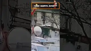 В Москве две 14-летние девочки впечатались в столб на электросамокате.  