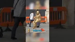 How street artists levitate?