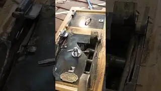 Лазарев вскрыл ЗАКРЫТЫЙ сейф!
