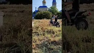 Дети на мотоциклах. 