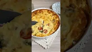Киш с ветчиной, грибами и овощами 🫶🏻 рецепт в комментариях) 