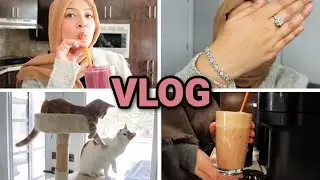 VLOG - SHEIN JEWELRY HAUL, ICED PEPPERMINT MOCHA RECIPE, NEW YEARS RESOLUTIONS, FAVE SMOOTHIE & MORE