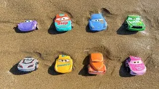 Looking For Lightning McQueen,Sally Carrera,Tow Mater,Jackson Storm,Frank