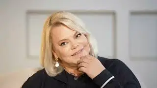 Яна Поплавская: Сети из свадебных платьев