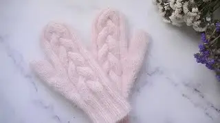 ВЯЖЕМ ВАРЕЖКИ С КОСАМИ ИЗ ПРЯЖИ ПУХ НОРКИ.