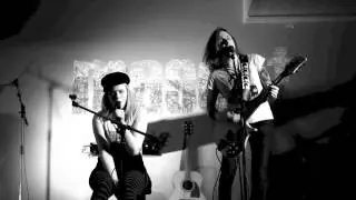 EHKÄ - Talvi Talvikin kanssa. Live @ Cafe Mascot 20.10.15