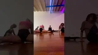 Sensational dance Chris Brown