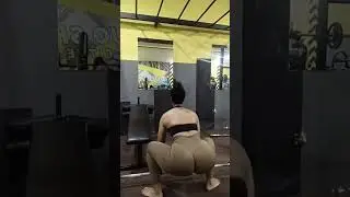 Goyang pantat sebelum angkat beban. Bantu SUBSCRIBE YA