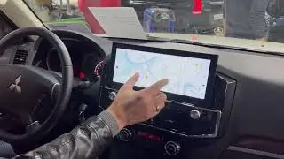 Pajero 4 - поставили большой 12,3