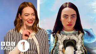 “Bella!!!” Emma Stone and the Poor Things cast on *those* accents, *that* dance and cracking up.