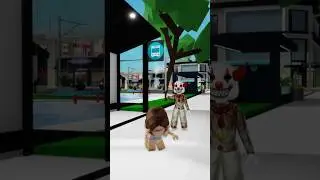 IT TRIED TO KILL ME 😫😣 #roblox #robloxshorts #viral
