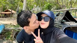 Liburan Romantis Pengantin Baru, Alhamdulillah Bisa Main Ke Pantai Bareng Keluarga