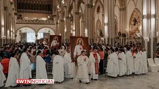 El tour de los Santos en la Catedral de Guayaquil, Ecuador