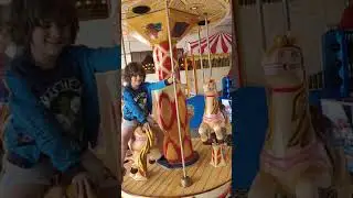 carousel kiddie ride