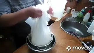 Переработка молока в ТВОРОГ, а сливки в сливочное МАСЛО.