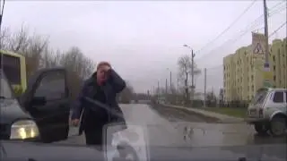 Ты мне всю грудь оторвала