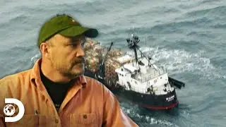Las 200 jaulas llenas amenazan con estrellar al Wizard contra las rocas | Pesca Mortal