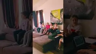 Вокальная студия в городе Херцег Нови в Черногории.
