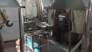 Кипит работа в заводских цехах
