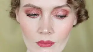 Peachy makeup look