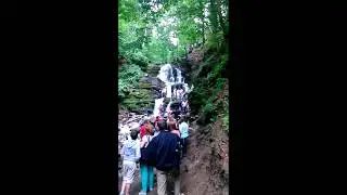 Водопад Шипот – настоящее чудо закарпатской природы.