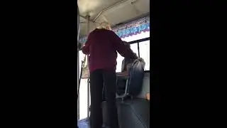 Пенсионерка надавала лещей подростку