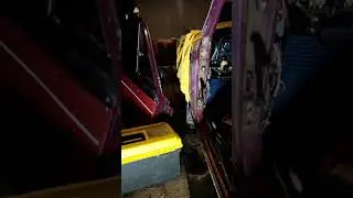 Как снять дверь на шестерке на за  5 минут  2106 2107 классика
