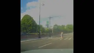 ВОДИТЕЛЬ СПАС ПЕШЕХОДА, КОТОРОГО ЧУТЬ НЕ СБИЛА МАШИНА / Bus Driver saved a PEDESTRIAN