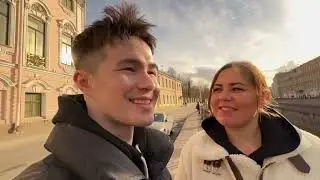 Пошли в страшный музей восковых фигур. (я чуть ли не сбежал оттуда)