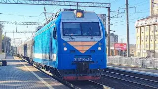 ЭП1М-532 с поездом №553 Адлер — Москва