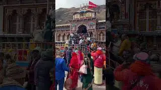 Badrinath mandir #mandir #badrinath #kedarnath #temple #chardham #travel #roamingsatya