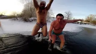 Мобиба. Рубим прорубь. Вваливаем на ледянке. Кайф, зима, природа и мб 10.