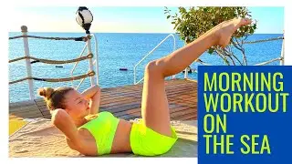 ABS Workout with a water bottle / Mari Kruchkova