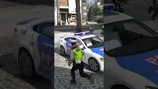 Polisi Dibantu Brimob Dan Tni Melawan Perampok! GTA 5 #shorts