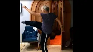 Ирина Агибалова. Мой Брюс Ли ))😂😂😂