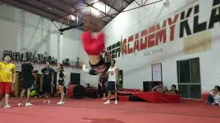 Combinando acro con breaking