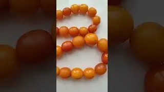 Бусы из королевского янтаря