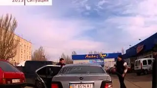 В Бердянске мужчина разбил свою BMW