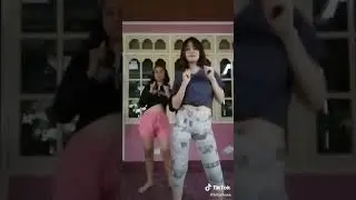 Tik tok goyang mahasiswa // goyangan di kost tercinta//tik tok viral indonesia