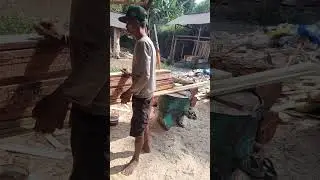 Gergaji  papan suren g406nn 