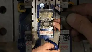 Adaptive Jaw Vise can grab anything! 