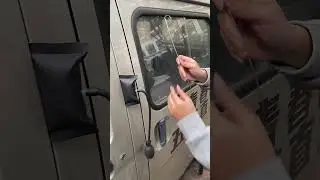 Thief get out of my video! 