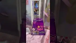 Какие куклы кожаная подарит Эмили сегодня?🎁 #кукольнаяминиатюра #bratz #bratzmini #doll