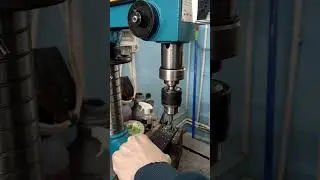 Сверлильный станок