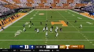 Maleek Murphy drops it in the bucket