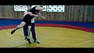 БОРЕЦ КИНУЛ С ПРОГИБОМ! ЖЁСТКИЙ БРОСОК ПРОГИБОМ!