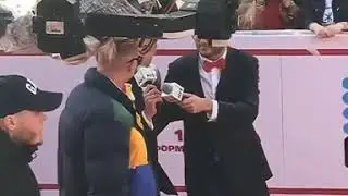 Элджей на красной дорожке